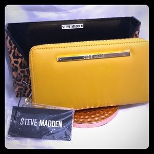 Steve Madden Wristlet - Mustard